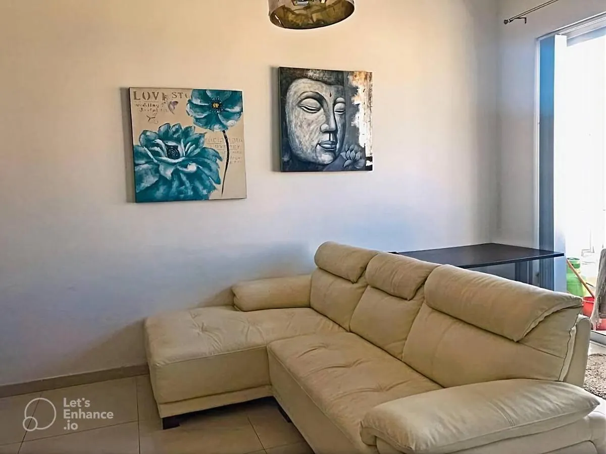 Remarkable 2-Bed Apartment In St Julians Saint Julian's 0*,